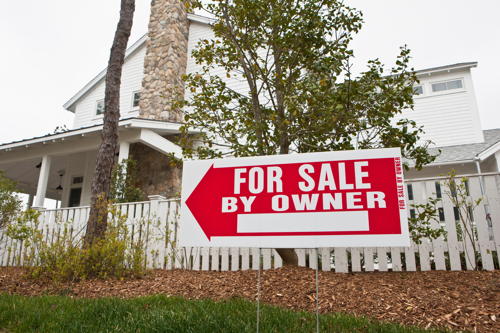 Whilst purchases are in decline, active listings—the total number of homes for sale—hit their highest level since March 2020, climbing 1.2% from March to April and 16.7% year over year. (Photo Credit: 555207773 via Adobe Stock Images)